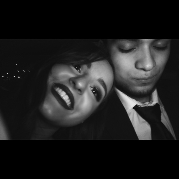 Meet Your Posher - Picture 4 of 5